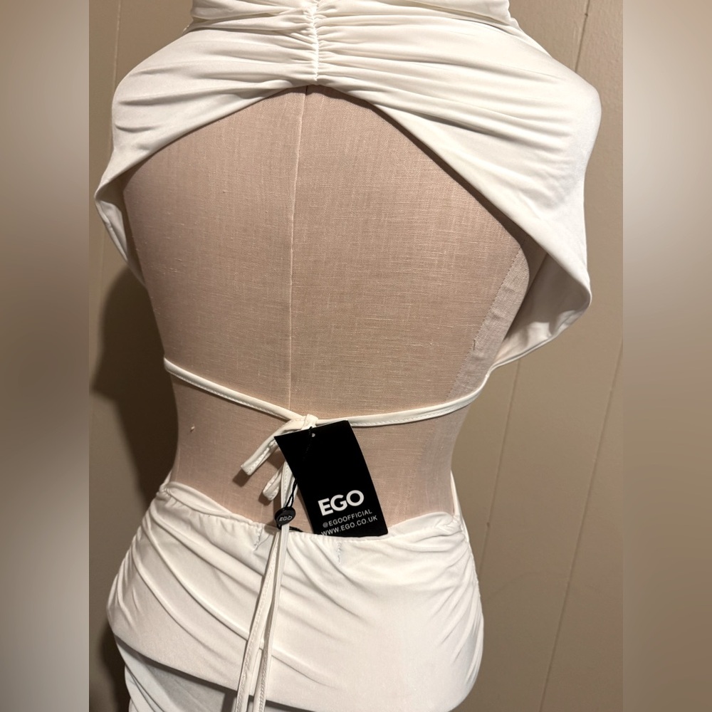 EGO White Halter Cut Out  Mini Dress NWT Size 8 Festival Rave‎ Coachella Ibiza - Picture 6 of 9